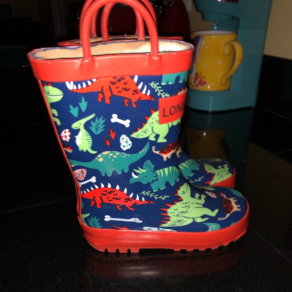Size 8 toddler Lone Cone rain boots